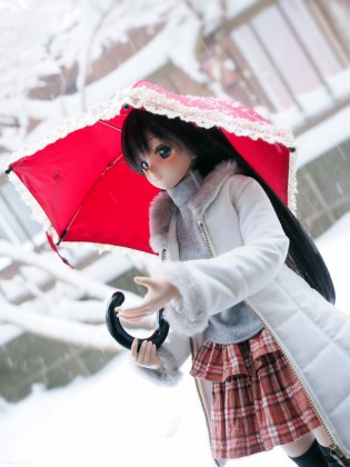 雪と赤い傘と由綺と